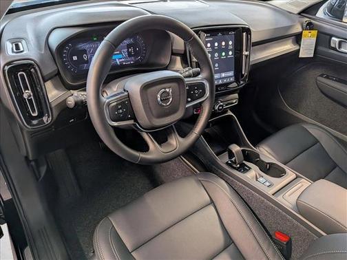 2026 Volvo XC40 B4 Core