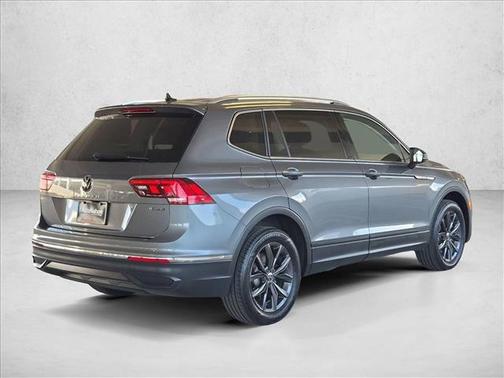 Platinum Gray Metallic 2023 Volkswagen Tiguan 2.0T SE 4MOTION
