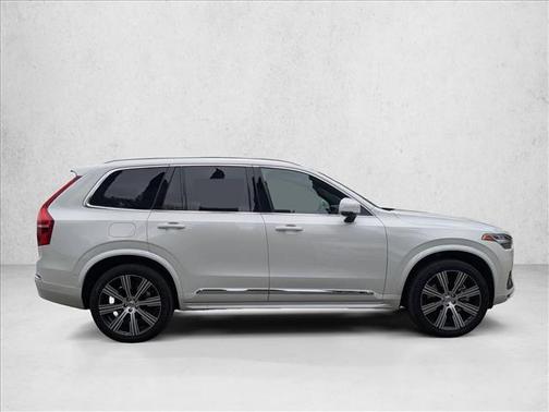 2024 Volvo XC90 Recharge Plug-In Hybrid T8 Ultimate Bright Theme 7-Seater