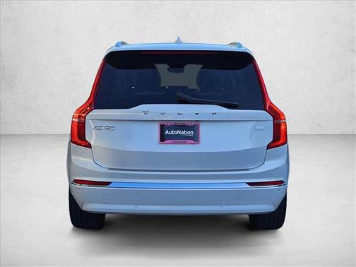 2024 Volvo XC90 Recharge Plug-In Hybrid T8 Ultimate Bright Theme 7-Seater