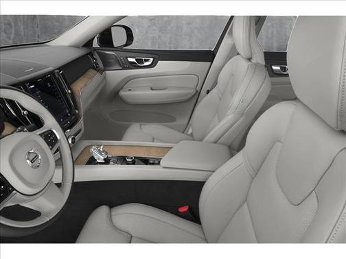 2025 Volvo XC60 Plug-In Hybrid T8 Ultra