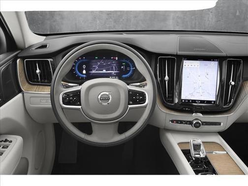 2025 Volvo XC60 Plug-In Hybrid T8 Ultra