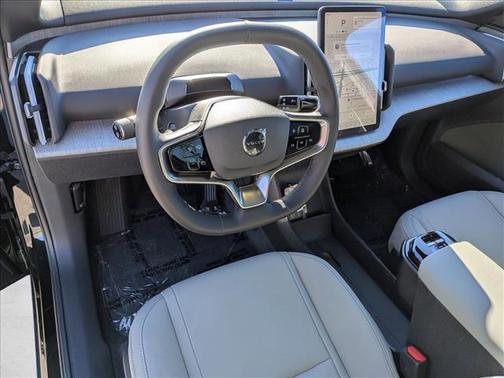 2026 Volvo EX30 Plus Twin Motor Performance, Fully electric