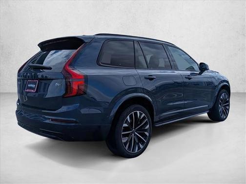 2026 Volvo XC90 B6 Ultra Dark Theme 7-Seater