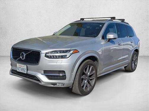 2019 Volvo XC90 T5 Momentum