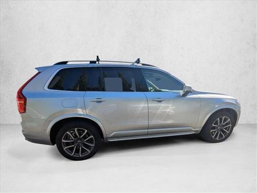 2019 Volvo XC90 T5 Momentum