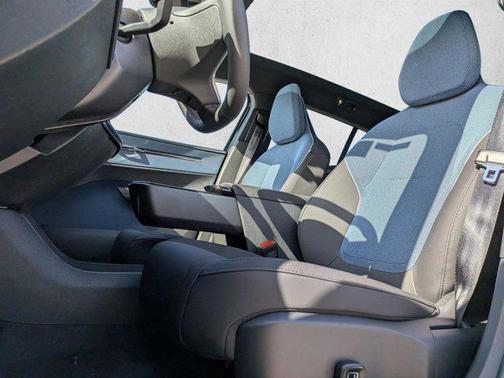 Onyx Black Metallic 2026 Volvo EX30 Plus Twin Motor Performance, Fully electric