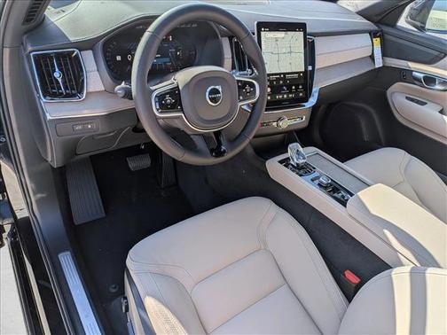 2026 Volvo XC90 Plug-In Hybrid T8 Plus 7-Seater