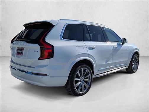 2025 Volvo XC90 B5 Core