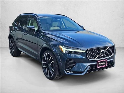 2025 Volvo XC60 B5 Ultra