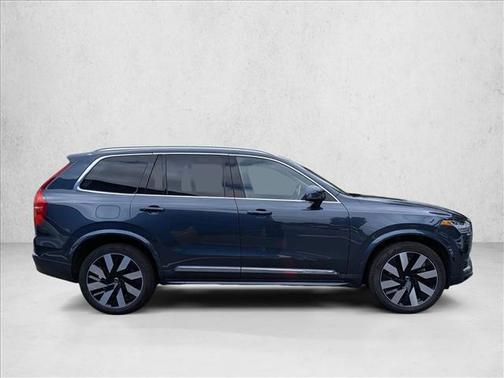 Denim Blue Metallic 2024 Volvo XC90 Recharge Plug-In Hybrid T8 Ultimate 6-Seater
