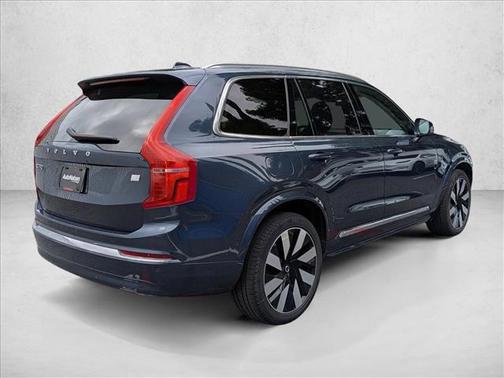 Denim Blue Metallic 2024 Volvo XC90 Recharge Plug-In Hybrid T8 Ultimate 6-Seater