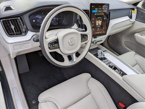 2026 Volvo XC60 B5 Ultra