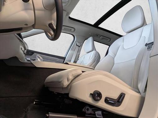 2026 Volvo XC90 Plug-In Hybrid T8 Ultra 7-Seater