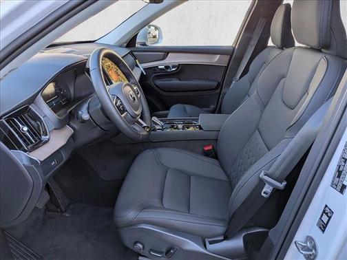 Crystal White Pearl 2026 Volvo XC90 Plus, B6 AWD Gas (mild hybrid), Gasoline, Bright, 7 Seats