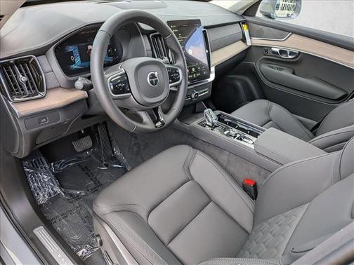 Vapour Grey Metallic 2026 Volvo XC90 Plus, B5 AWD Gas (mild hybrid), Gasoline, Bright, 7 Seats