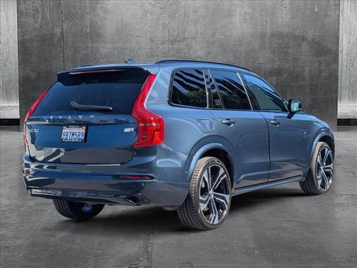 2022 Volvo XC90 Recharge Plug-In Hybrid T8 R-Design 7 Passenger