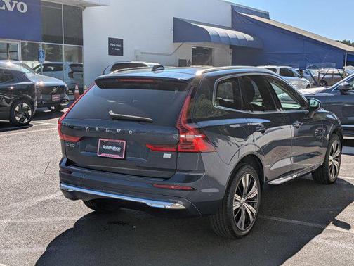 2023 Volvo XC60 Recharge Plug-In Hybrid T8 Plus Bright Theme