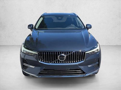 2023 Volvo XC60 Recharge Plug-In Hybrid T8 Plus Bright Theme
