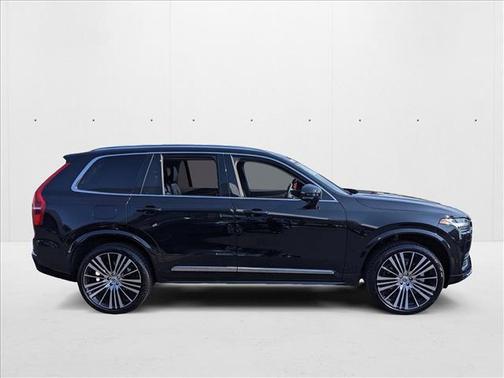2025 Volvo XC90 B6 Plus 7-Seater