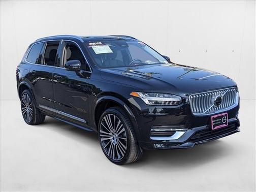 2025 Volvo XC90 B6 Plus 7-Seater