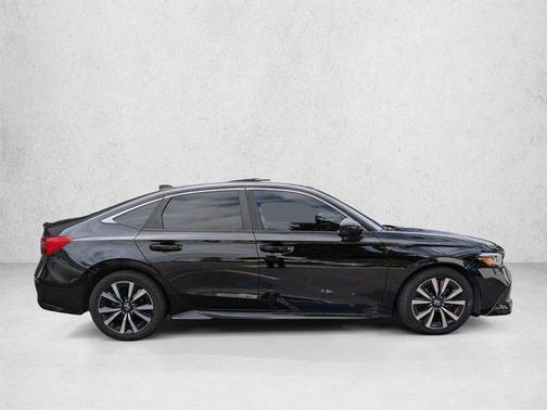 Crystal Black Pearl 2022 Honda Civic EX
