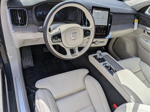 2026 Volvo XC90 Plug-In Hybrid T8 Ultra 7-Seater