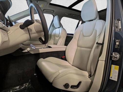 2026 Volvo XC90 B6 Ultra 6-Seater