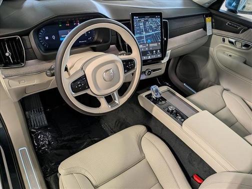 2026 Volvo XC90 B6 Ultra 6-Seater