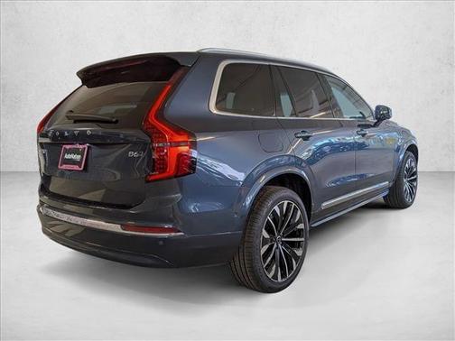 2026 Volvo XC90 B6 Ultra 6-Seater