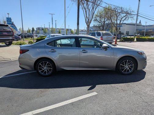 2017 Lexus ES 350 Base