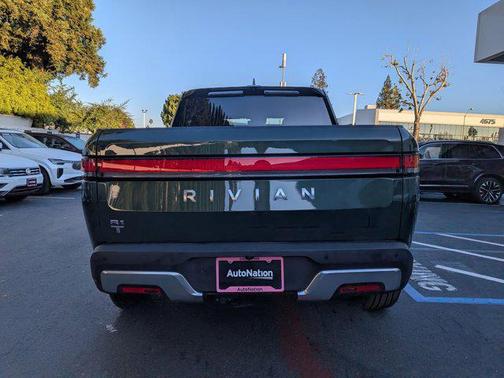 2023 Rivian R1T Adventure