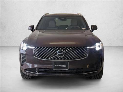 2025 Volvo XC90 B6 Core