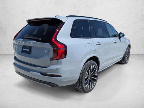 Vapour Grey Metallic 2026 Volvo XC90 Ultra Dark Theme, B6 AWD Gas (mild hybrid), Gasoline, 6 Seats
