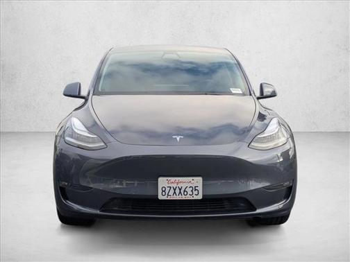2022 Tesla Model Y Long Range Dual Motor All-Wheel Drive