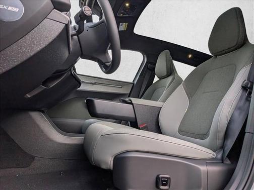 2026 Volvo EX30 Plus Twin Motor Performance, Fully electric