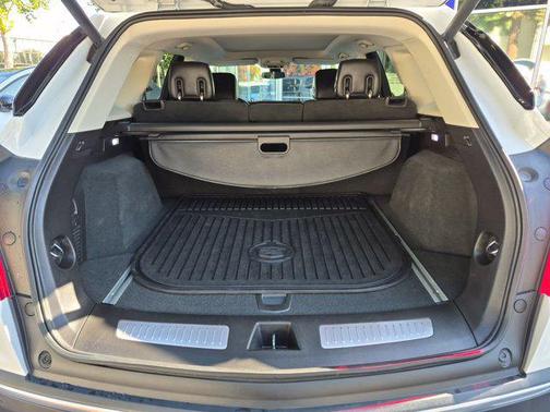 Crystal White Tricoat 2018 Cadillac XT5 Luxury