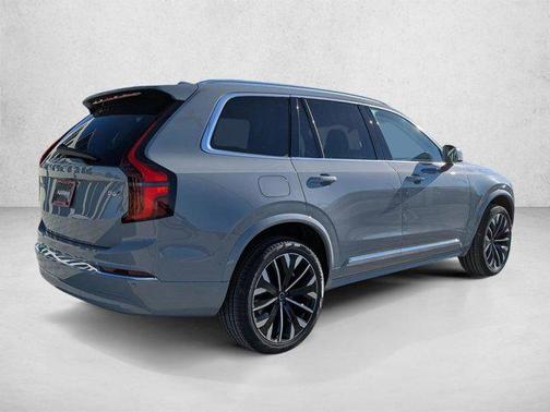Vapour Grey Metallic 2026 Volvo XC90 B6 Ultra 7-Seater