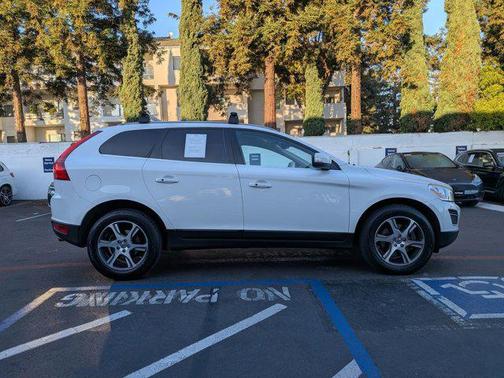 2012 Volvo XC60 T6