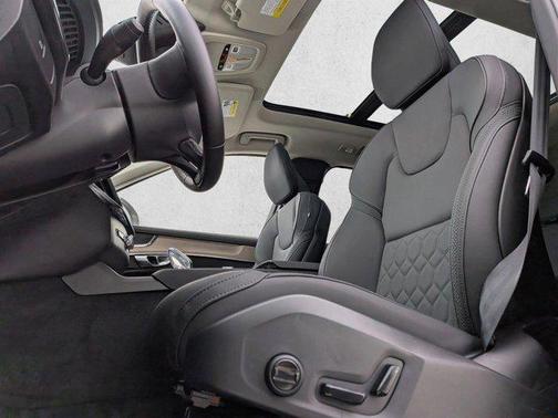 Aurora Silver 2026 Volvo XC90 B5 Plus 7-Seater