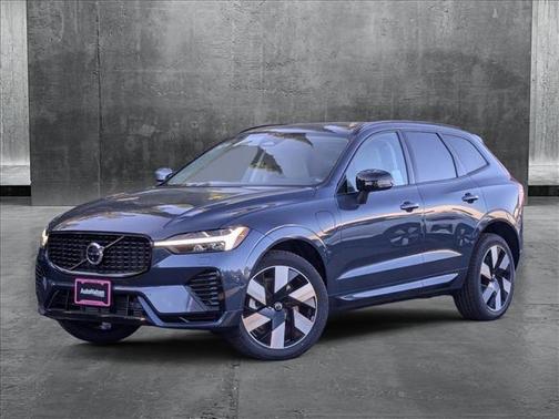 2025 Volvo XC60 Plug-In Hybrid Plus