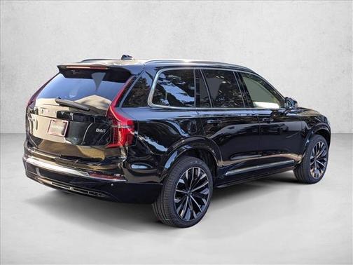 2026 Volvo XC90 B6 Plus 7-Seater