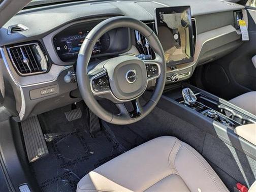 2026 Volvo XC60 Plug-In Hybrid T8 Plus