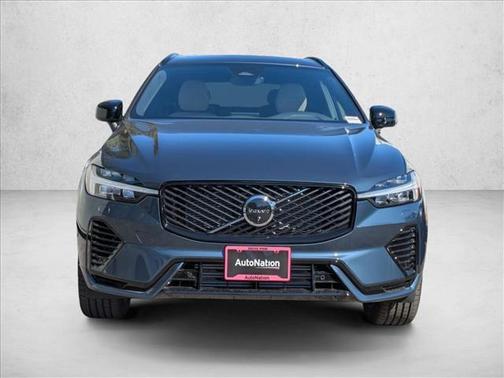2026 Volvo XC60 Plug-In Hybrid T8 Plus