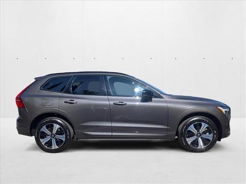 2025 Volvo XC60 Plug-In Hybrid T8 Core