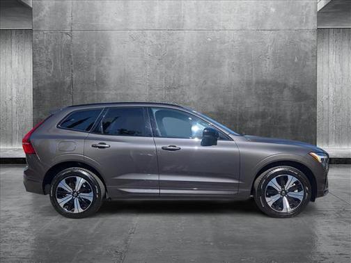 2025 Volvo XC60 Plug-In Hybrid T8 Core
