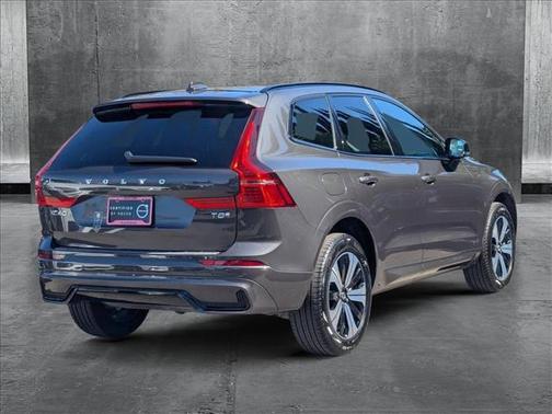 2025 Volvo XC60 Plug-In Hybrid T8 Core