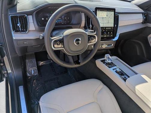 2026 Volvo XC90 Plus, B6 AWD Gas (mild hybrid), Gasoline, Bright, 7 Seats