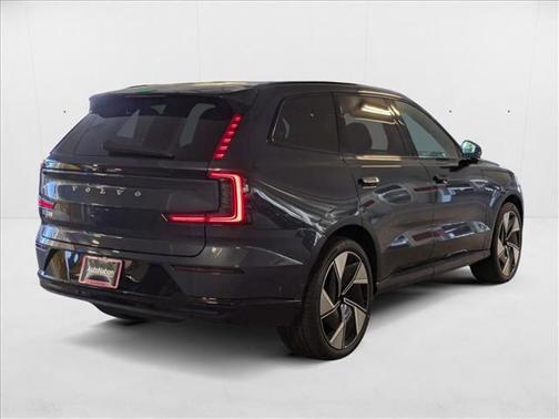 2025 Volvo EX90 Twin Motor Performance Ultra