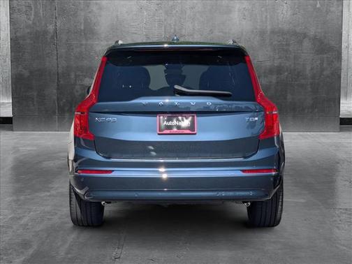 2025 Volvo XC90 Plug-In Hybrid T8 Ultra 7-Seater
